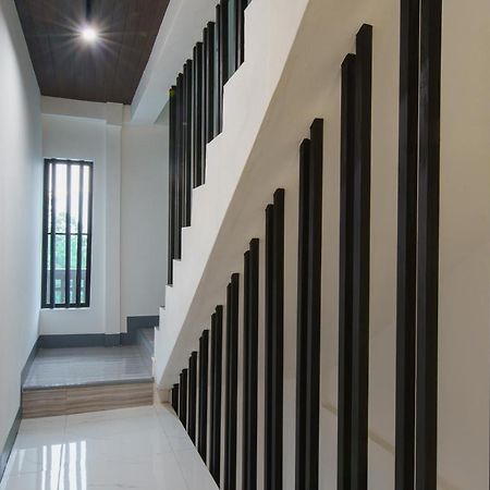 Jiang Mai 81 Aparthotel Chiang Mai Exteriör bild