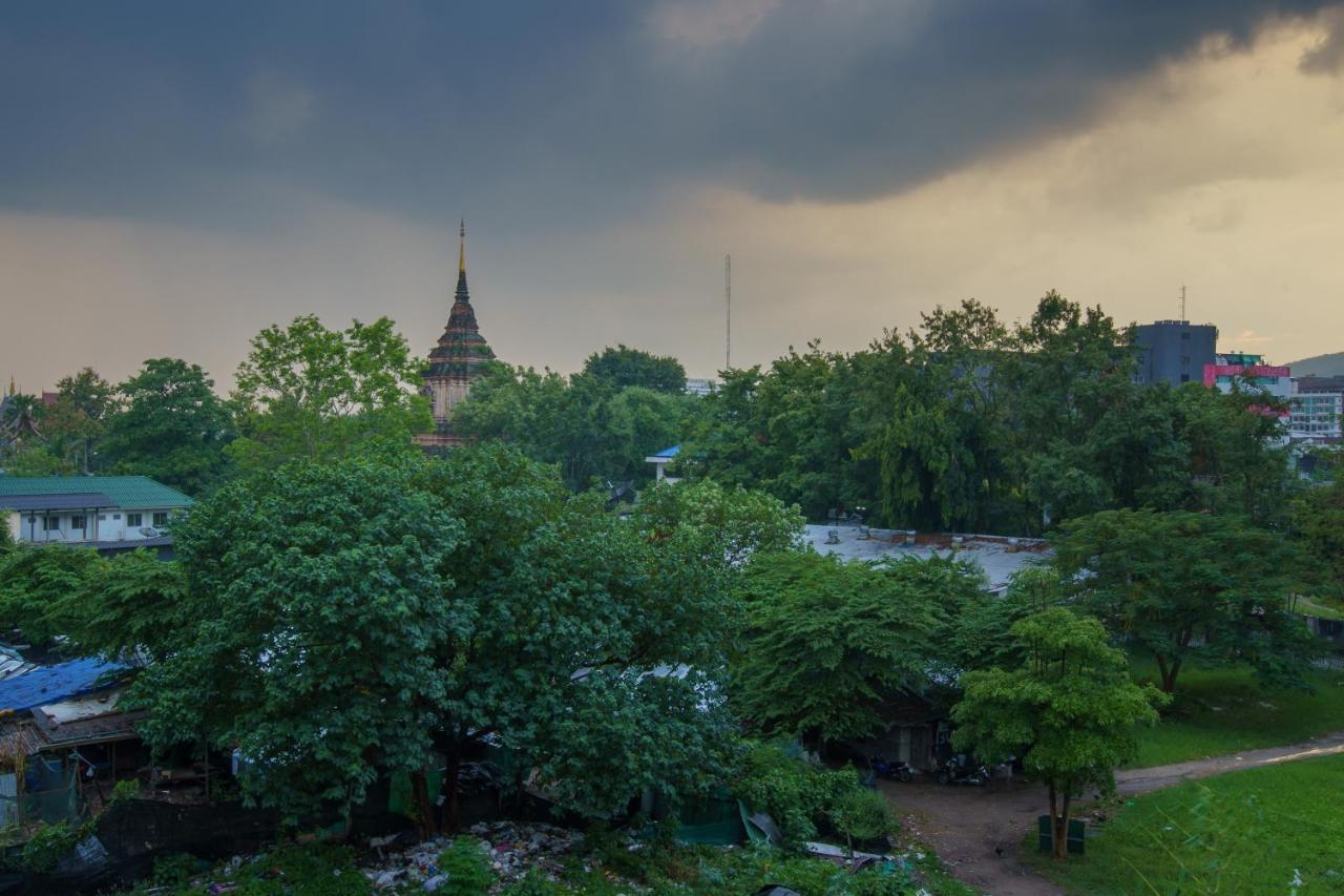 Jiang Mai 81 Aparthotel Chiang Mai Exteriör bild