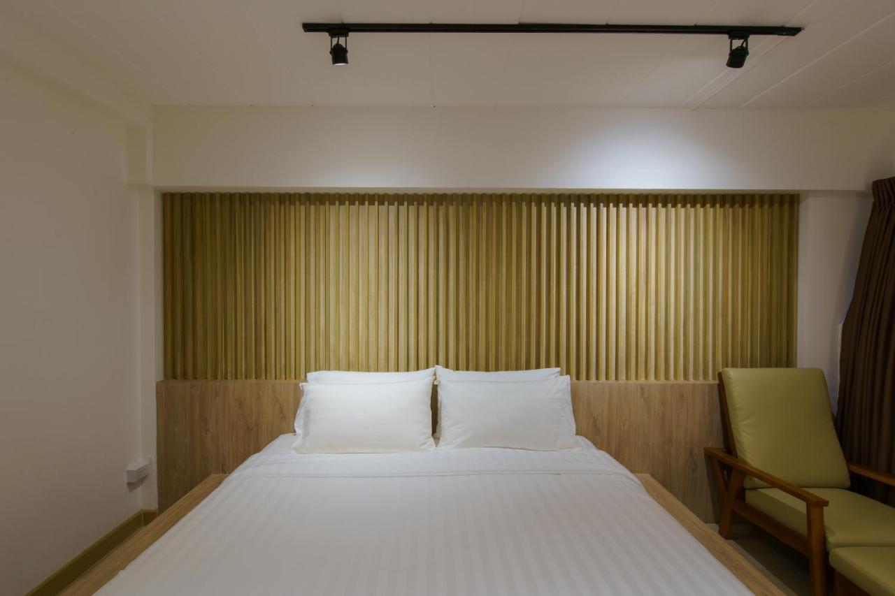 Jiang Mai 81 Aparthotel Chiang Mai Exteriör bild